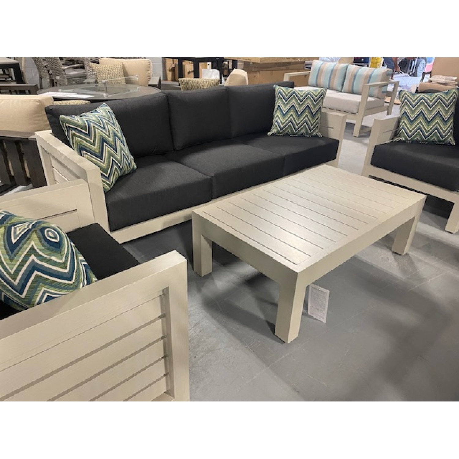 Lakeview Outdoor Sofa Set Dove