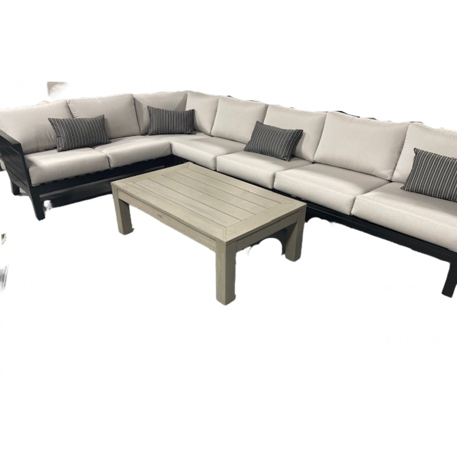 Apex Outdoor Sectional